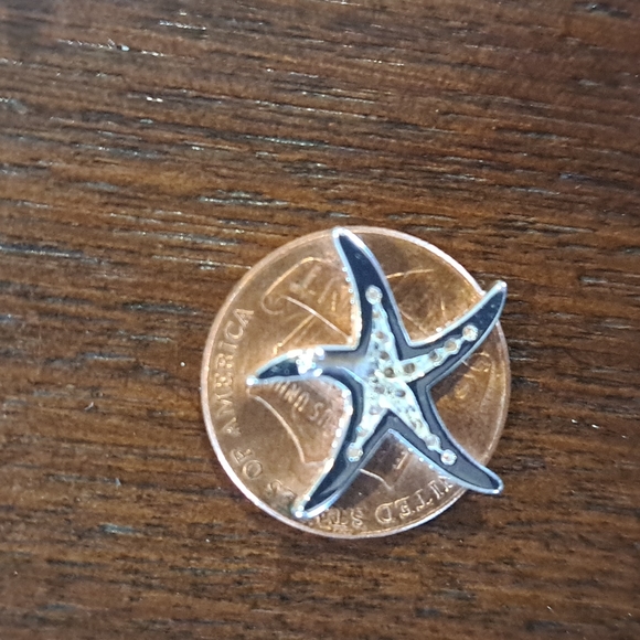 Silver Mini Starfish Pierced Earrings By Amanda Blue cubic zirconia. - Picture 5 of 7